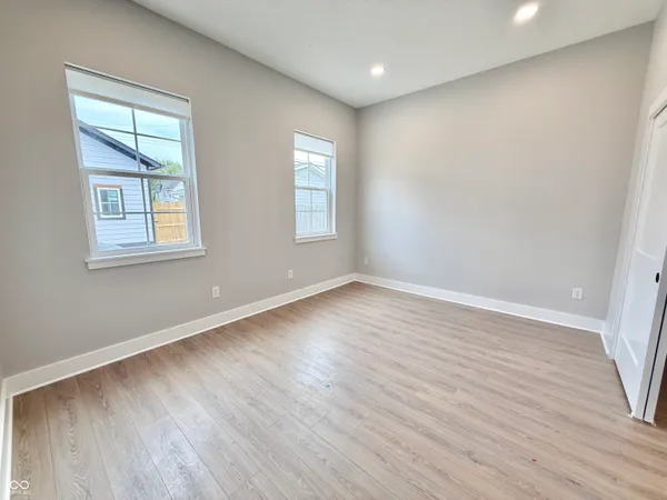 $2,650 | 2239 Carrollton Avenue, Indianapolis, IN 46205