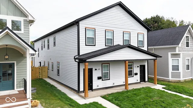 $2,800 | 2239 Carrollton Avenue, Indianapolis, IN 46205