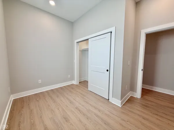 $2,650 | 2239 Carrollton Avenue, Indianapolis, IN 46205