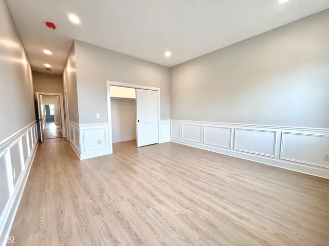 $2,800 | 2239 Carrollton Avenue, Indianapolis, IN 46205