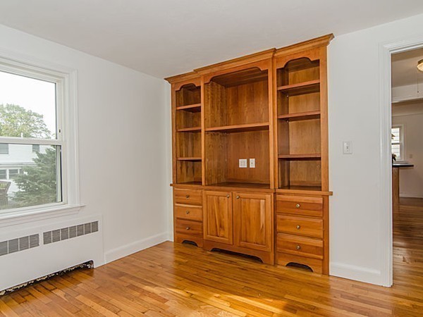 72 Cumberland Road Newton, MA 02465 - Photo 4 of 25 Gallery Image 4