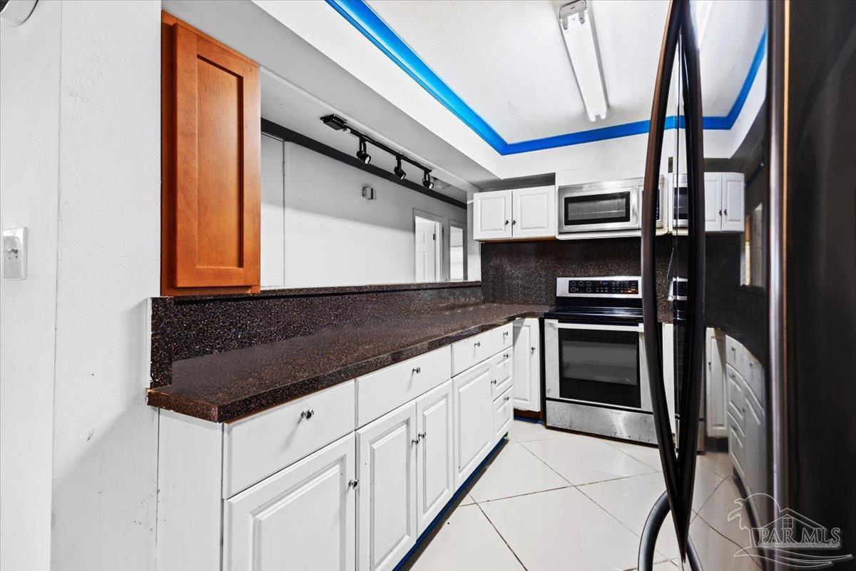 3072 East Olive Road Pensacola, FL 32514 - Photo 13 of 40