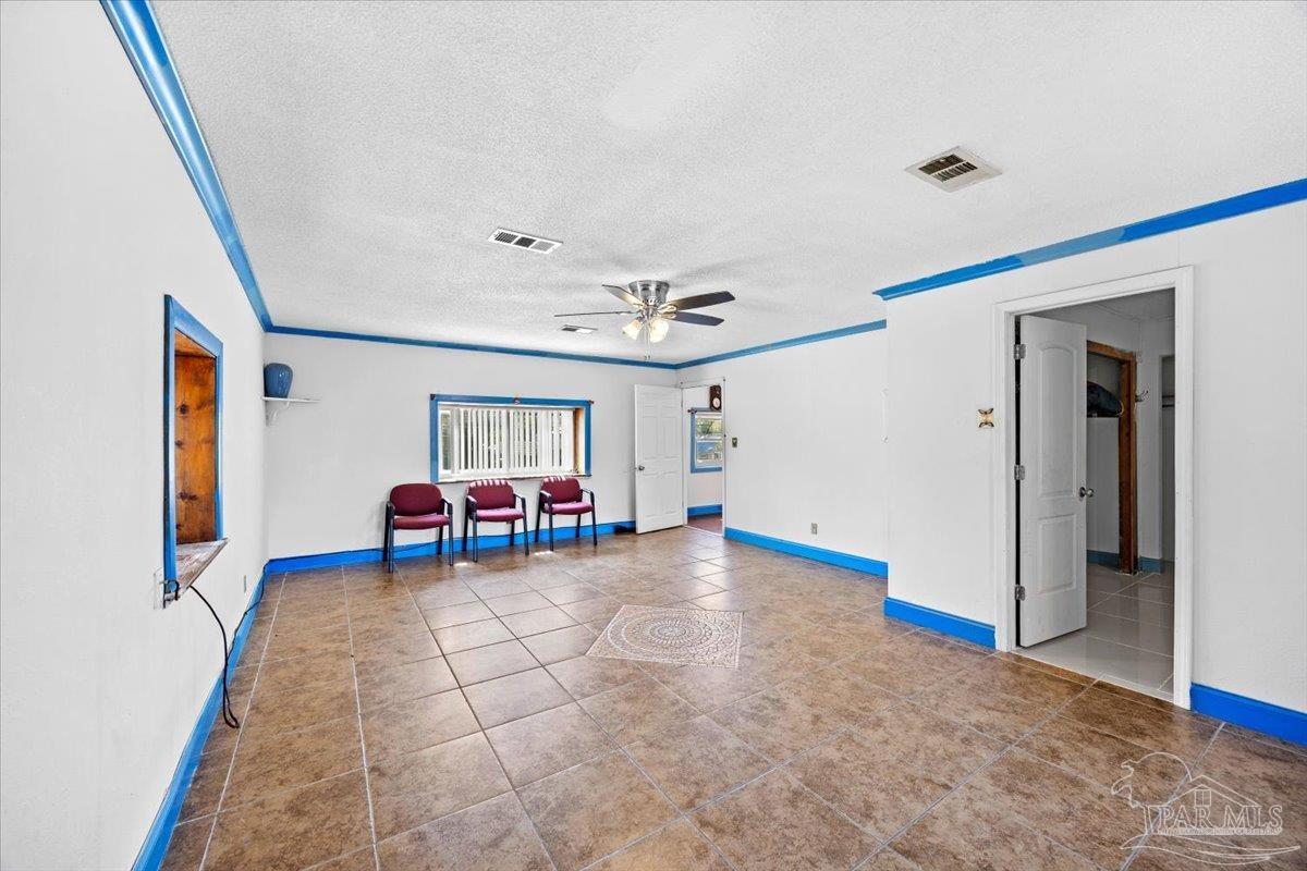 3072 East Olive Road Pensacola, FL 32514 - Photo 15 of 40