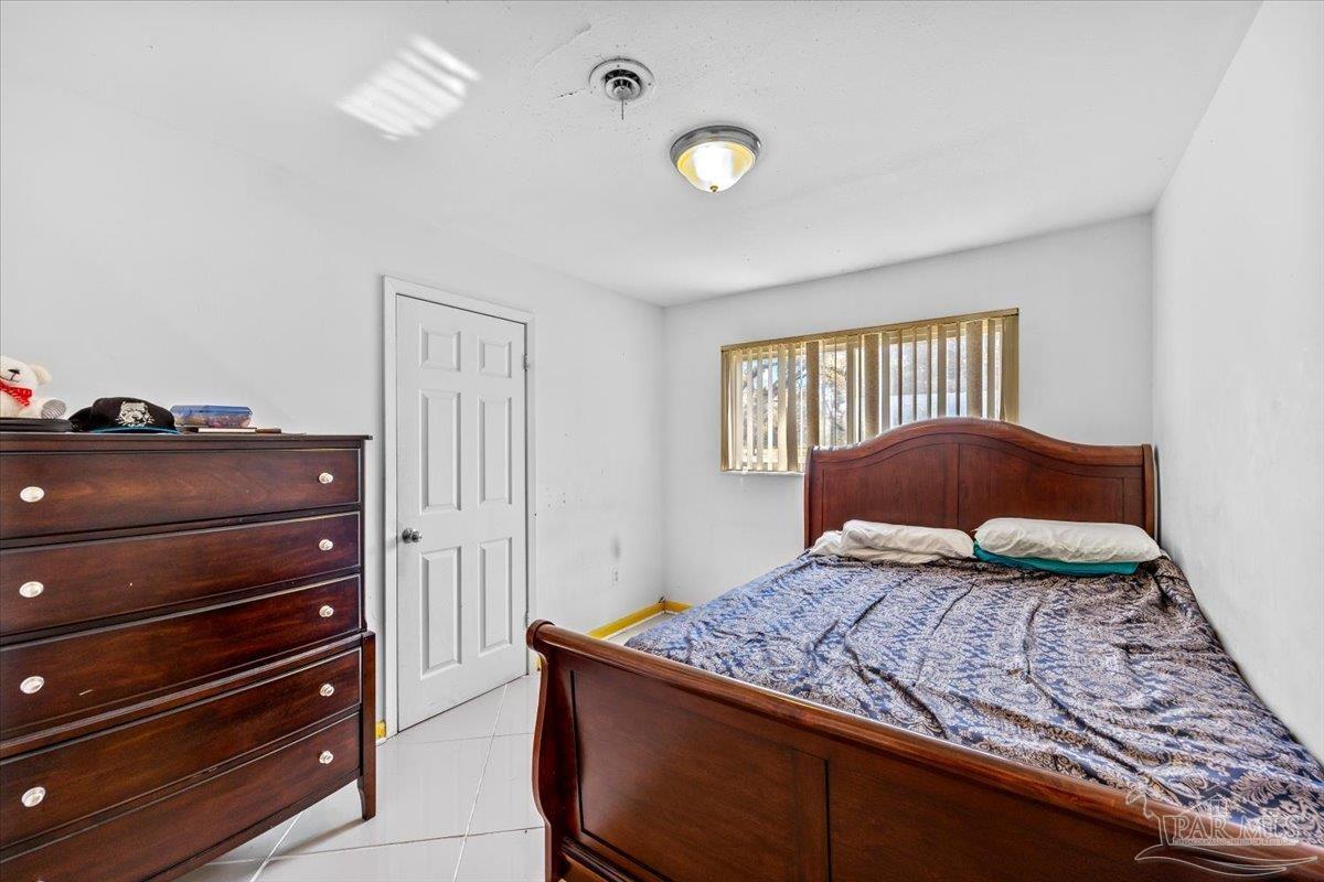 3072 East Olive Road Pensacola, FL 32514 - Photo 18 of 40