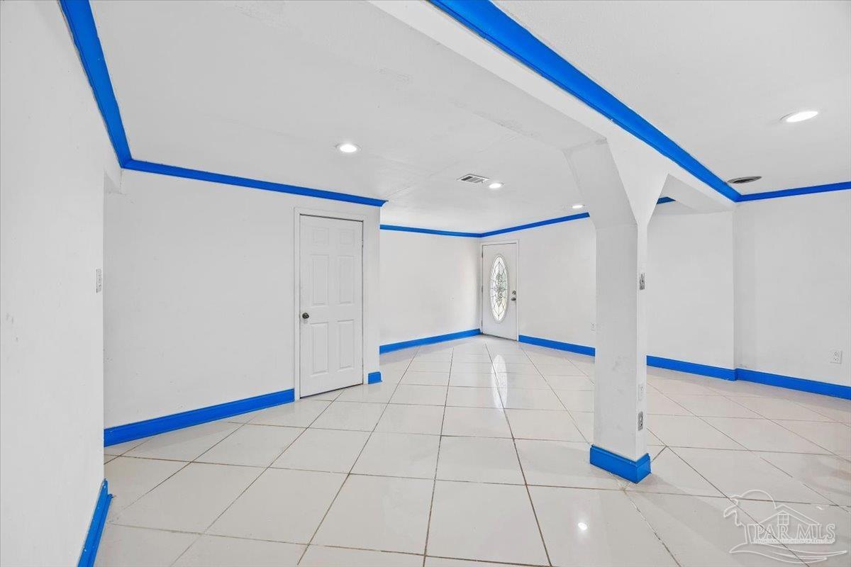 3072 East Olive Road Pensacola, FL 32514 - Photo 34 of 40 Virtually Decluttered