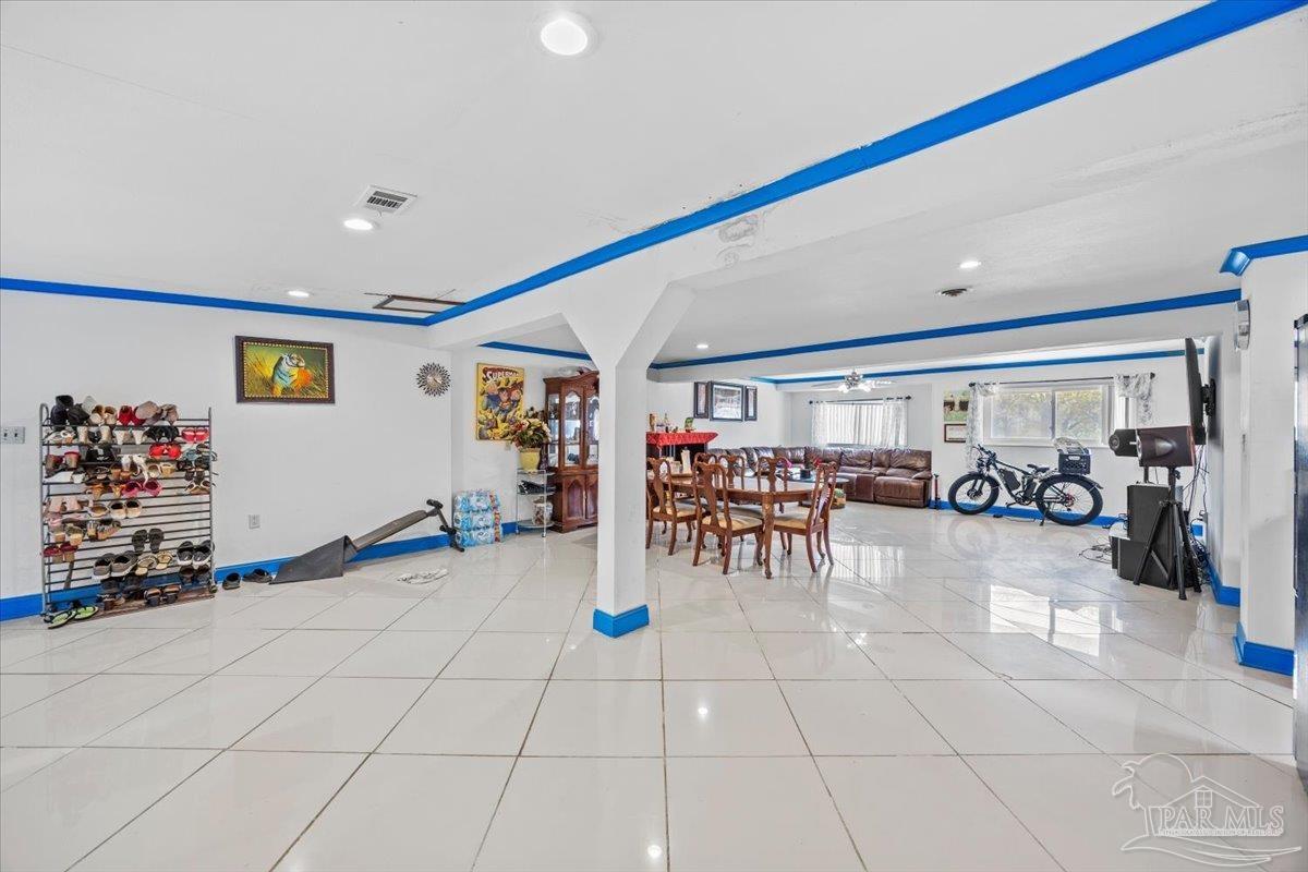 3072 East Olive Road Pensacola, FL 32514 - Photo 7 of 40