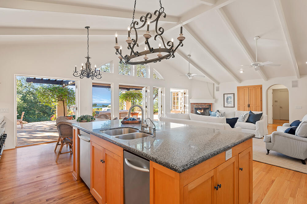 479 El Cielito Road Santa Barbara, CA 93105 - Photo 13 of 41 008-08 - Kitchen