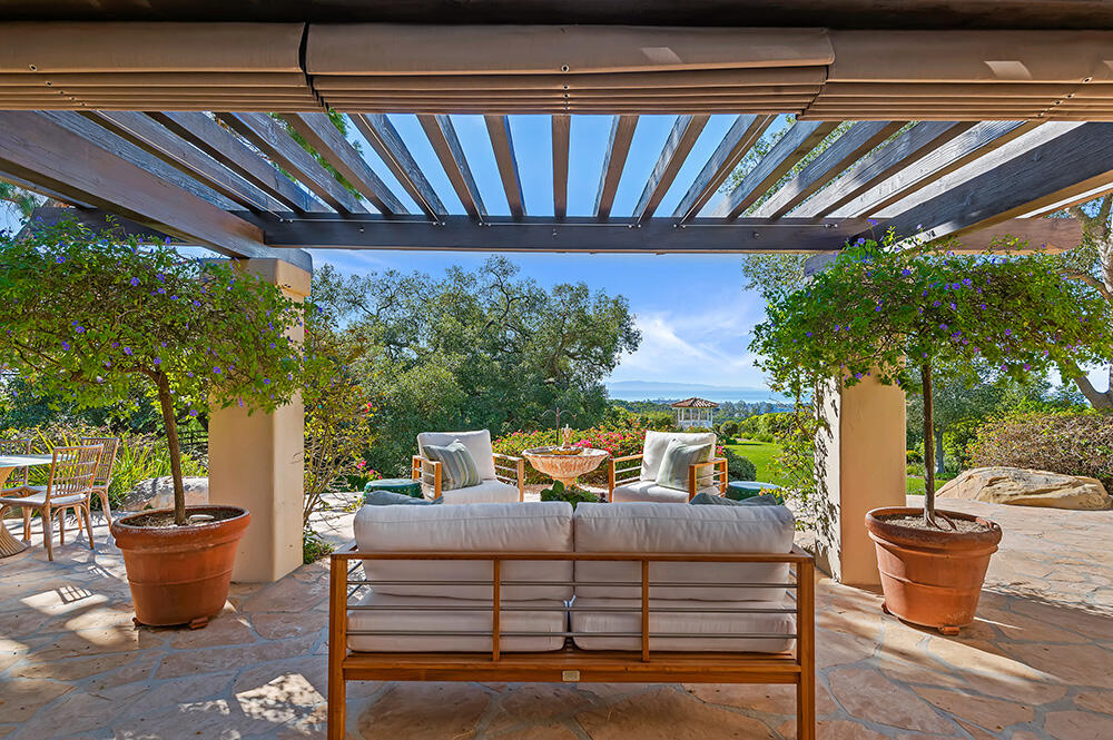 479 El Cielito Road Santa Barbara, CA 93105 - Photo 14 of 41 009-011-13 - Back Patio