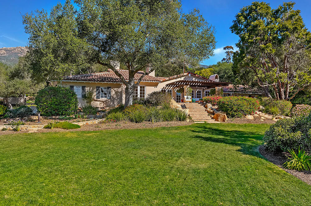 479 El Cielito Road Santa Barbara, CA 93105 - Photo 18 of 41 013-017-28 - Rear View