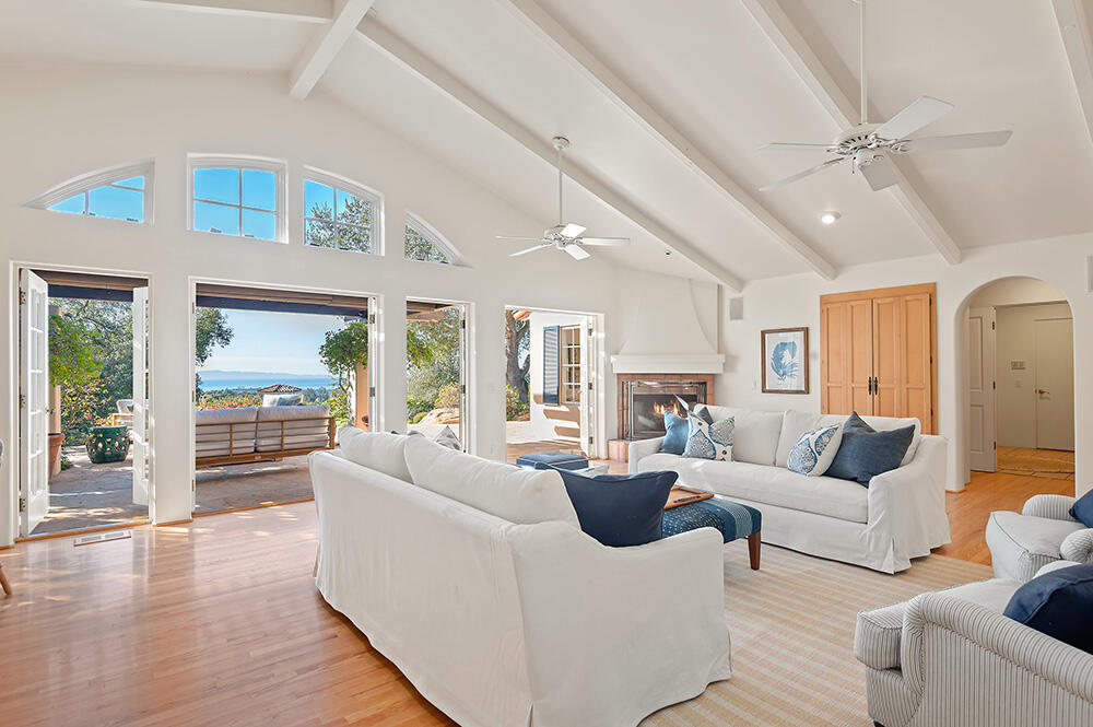 479 El Cielito Road Santa Barbara, CA 93105 - Photo 21 of 41 018-04 - Grand Room