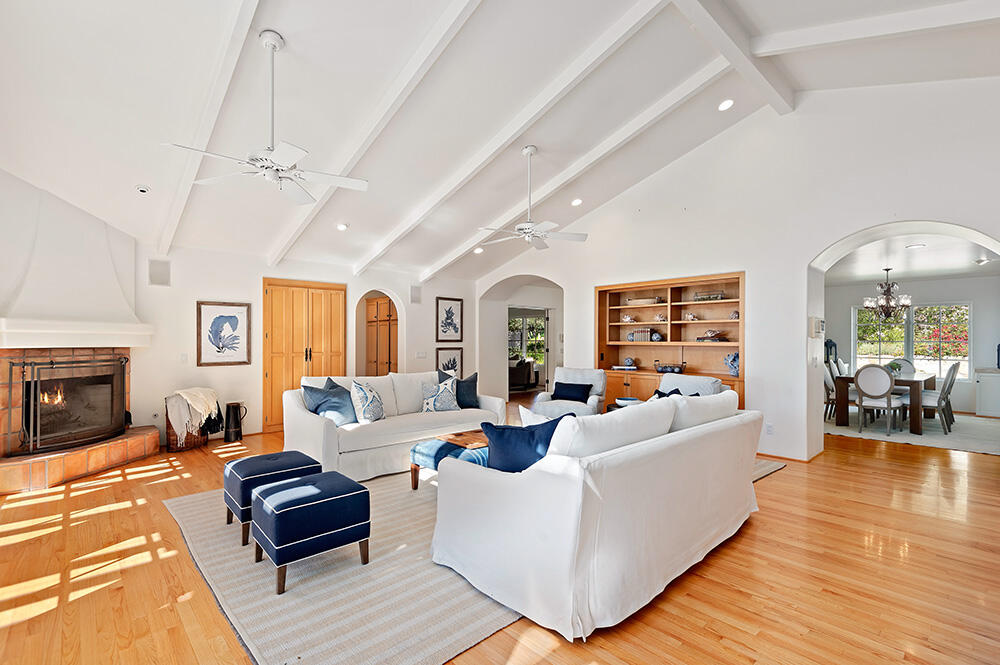 479 El Cielito Road Santa Barbara, CA 93105 - Photo 22 of 41 019-07 - Grand Room