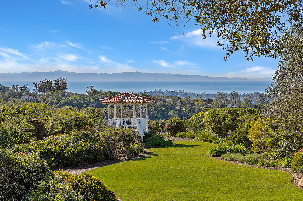 479 El Cielito Road Santa Barbara, CA 93105 - Photo 3 of 41 002-012-21 - Back Yard Ocean View