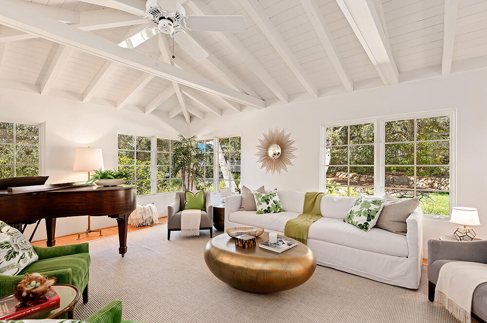 479 El Cielito Road Santa Barbara, CA 93105 - Photo 9 of 41 016-36 - Living Room