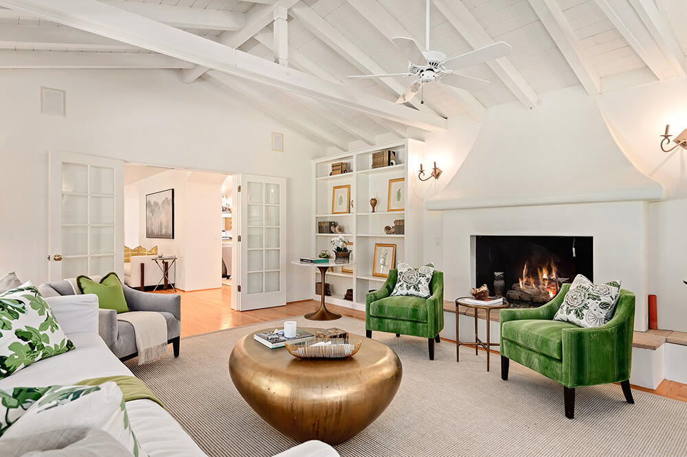 479 El Cielito Road Santa Barbara, CA 93105 - Photo 10 of 41 017-37 - Living Room