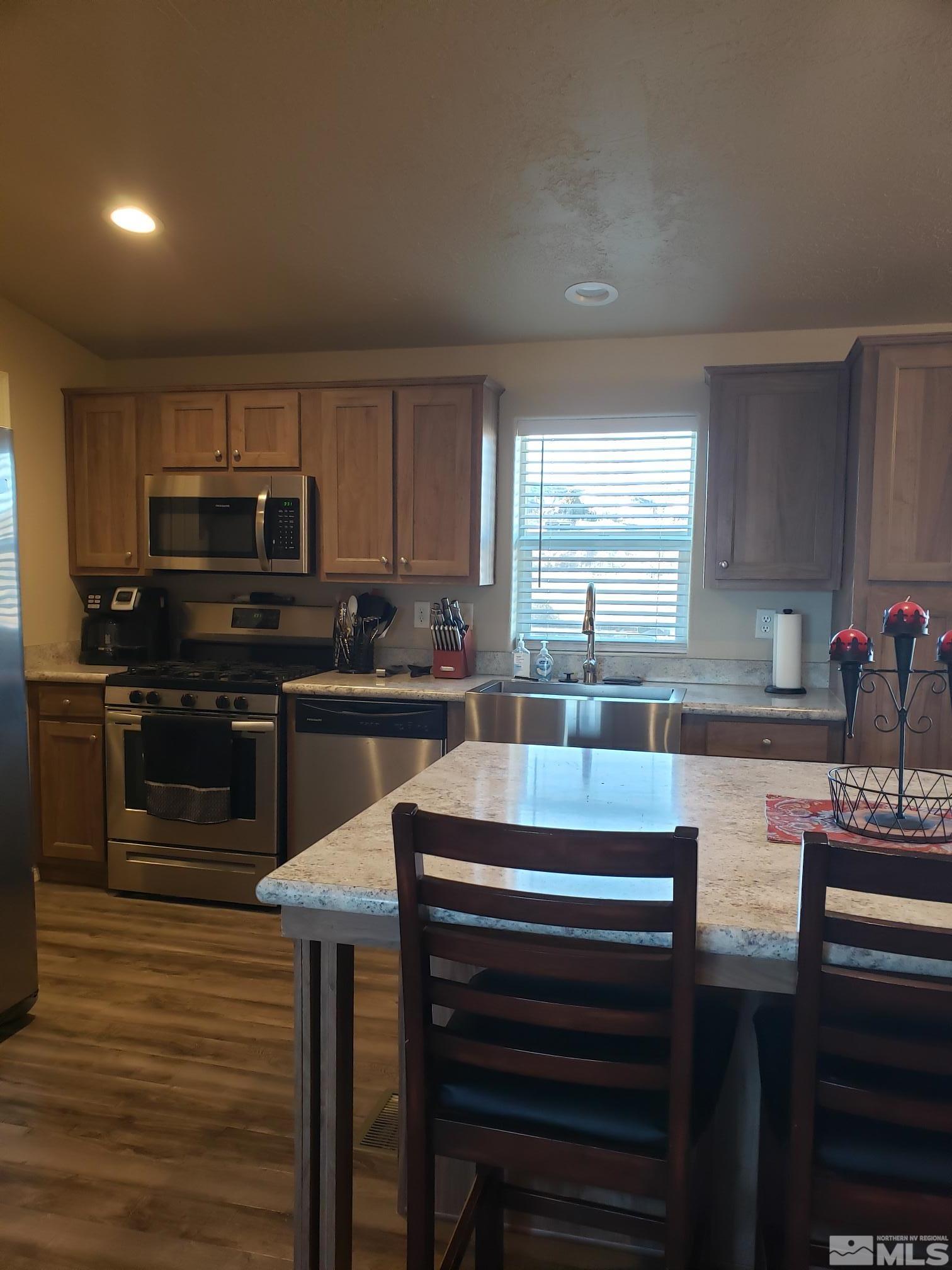 12245 Albert Way Reno, NV 89506 - Photo 5 of 23 Photo 5