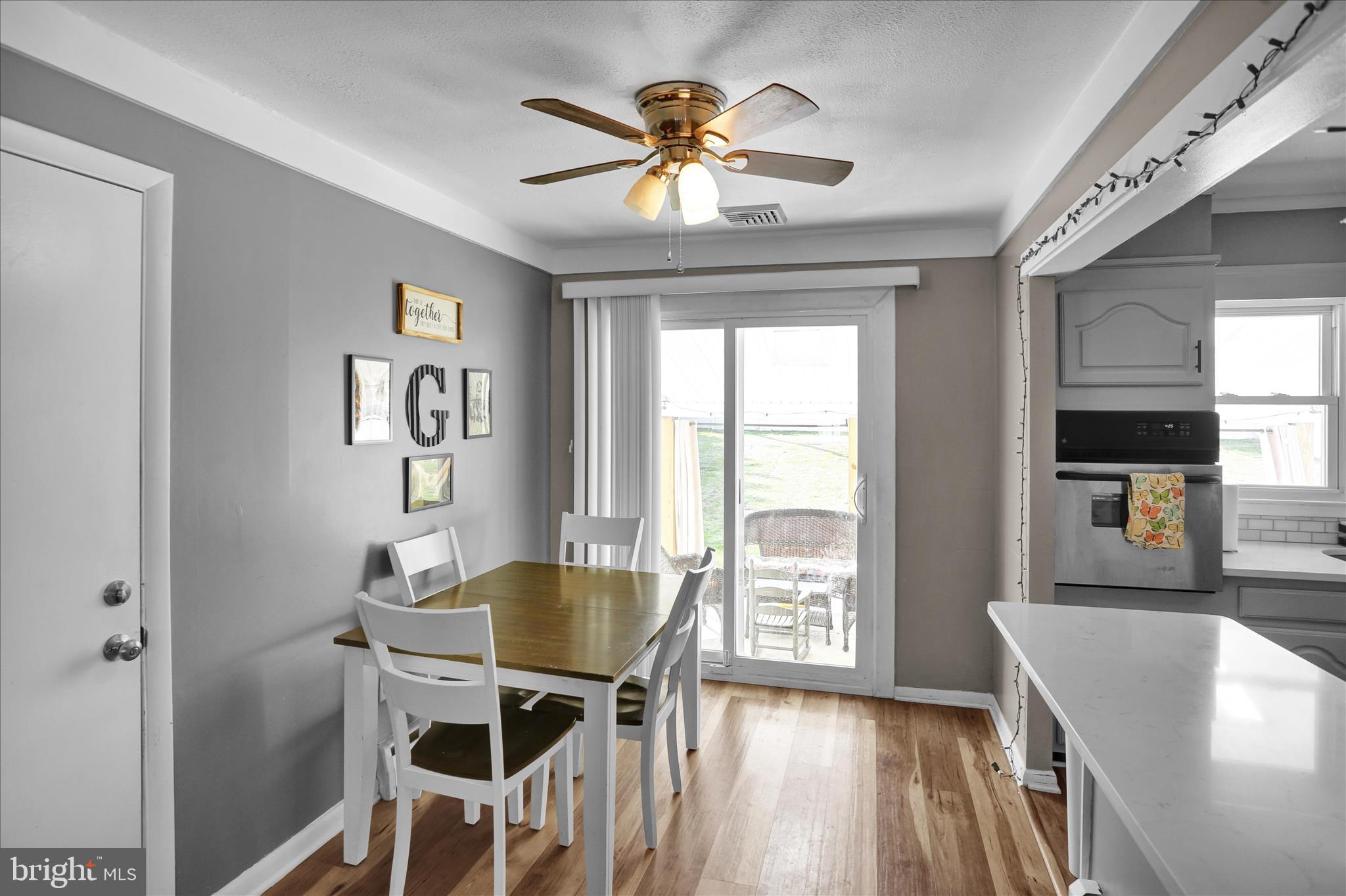 224 Bard Avenue Reading, PA 19608 - Photo 12 of 33 E26A8748
