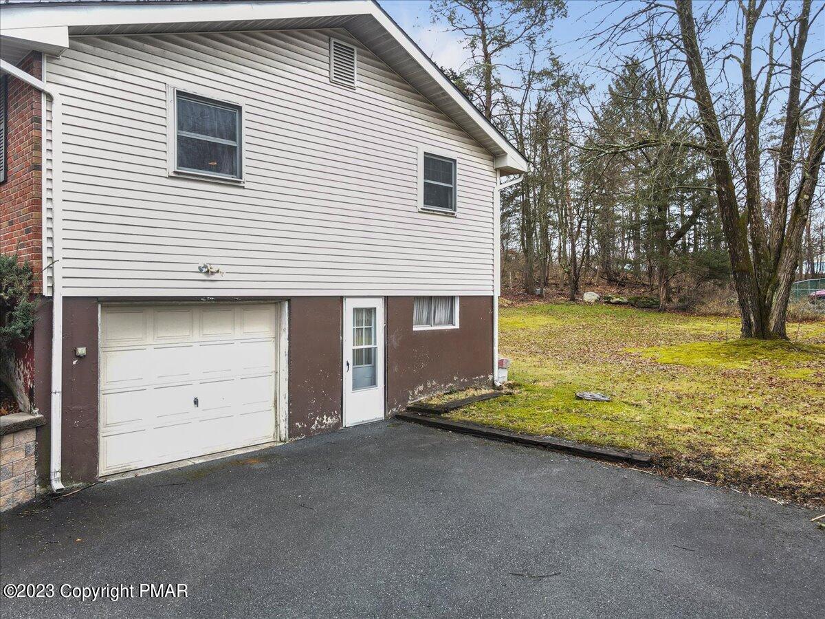 22 Independence Road East Stroudsburg, PA 18301 - Photo 43 of 54 Side View