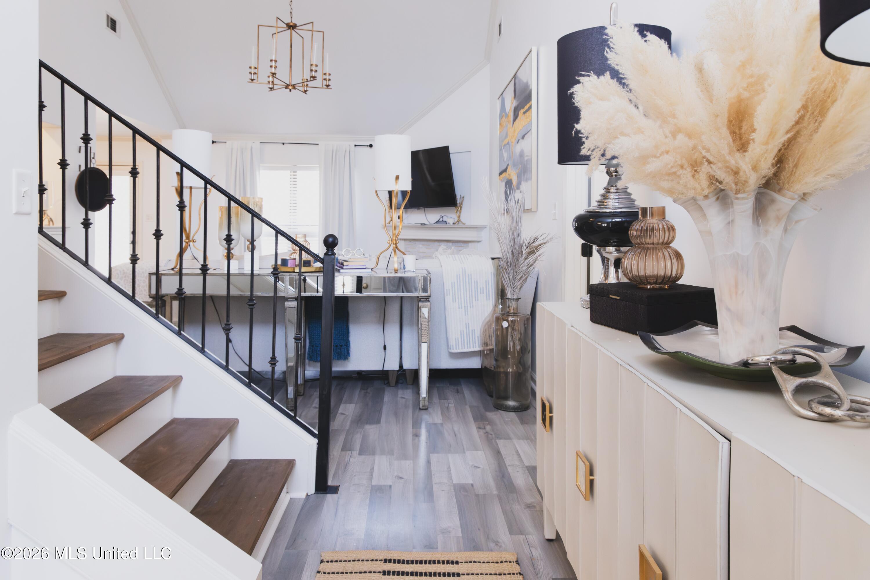 13220 Old Locke Road Olive Branch, MS 38654 - Photo 11 of 40 foyerview