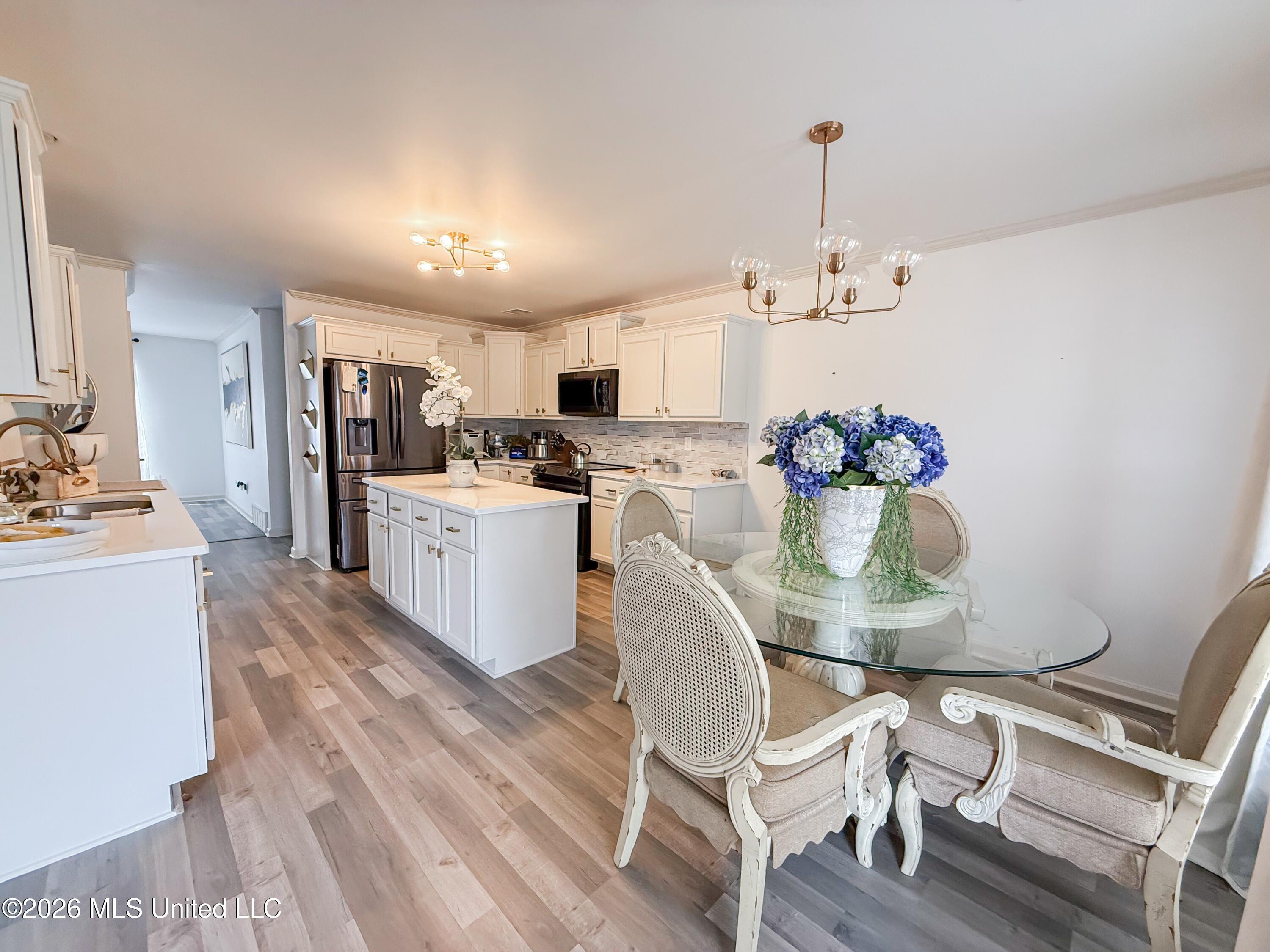 13220 Old Locke Road Olive Branch, MS 38654 - Photo 18 of 40 Kitchen side view