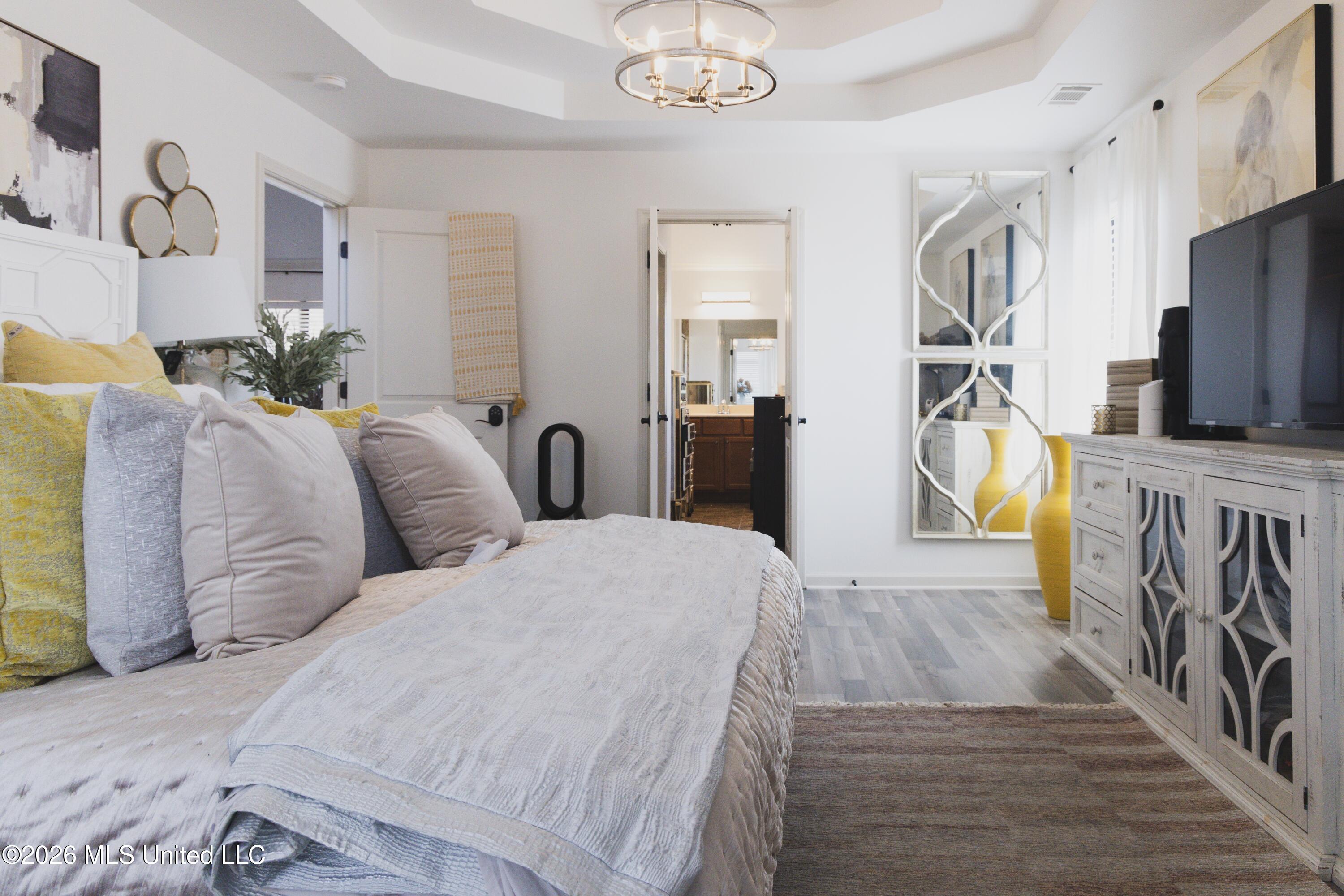 13220 Old Locke Road Olive Branch, MS 38654 - Photo 5 of 40 primary bathroom view