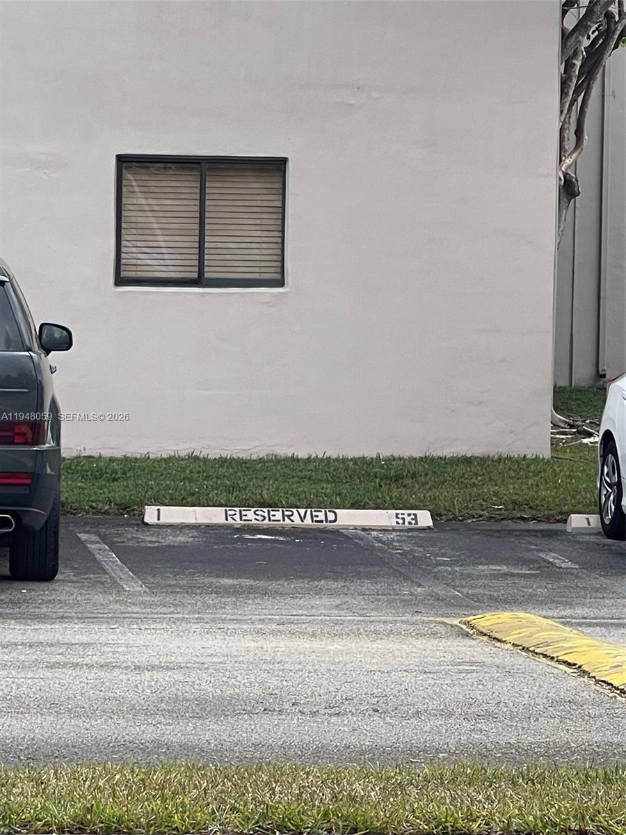 8400 Southwest 133rd Avenue Road, Unit 107 Miami, FL 33183 - Photo 20 of 21 a view of a basket ball ground