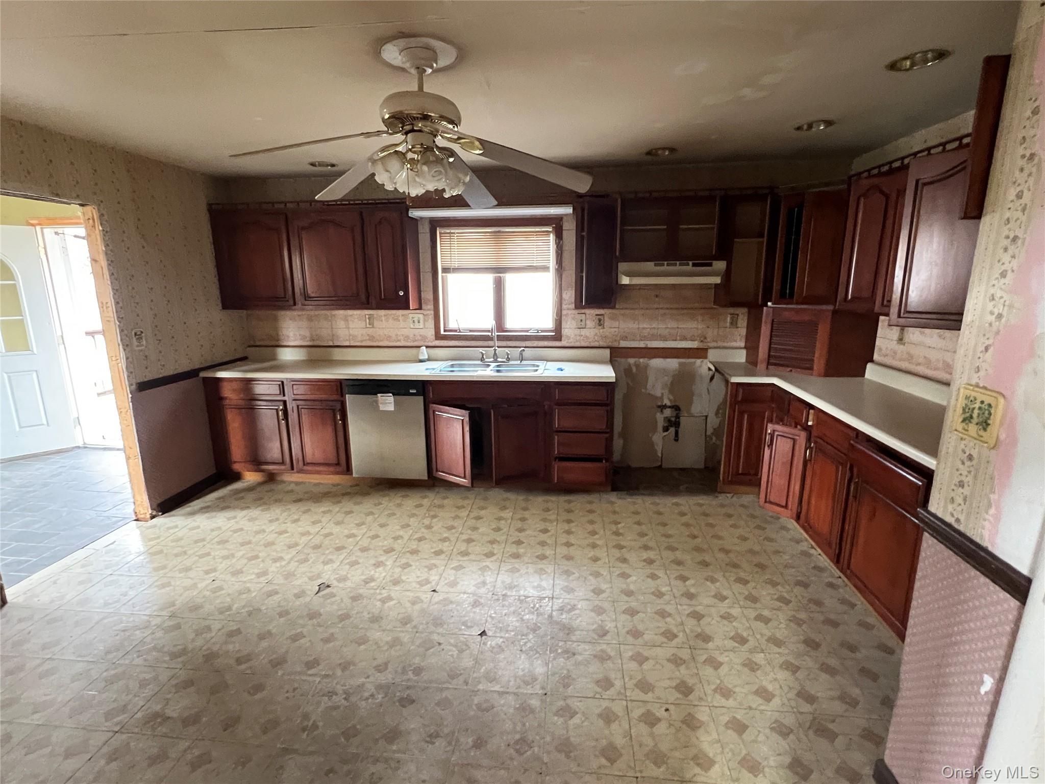 69 Rock Cut Road Newburgh, NY 12550 - Photo 5 of 9