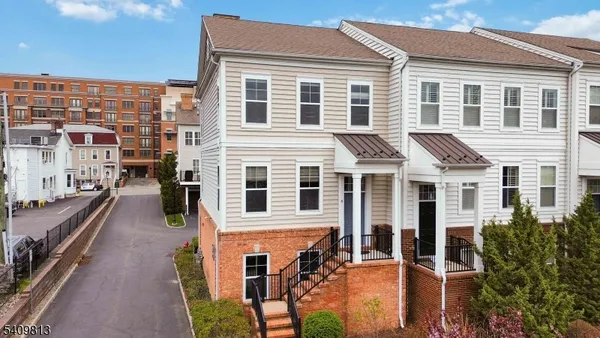 $1,249,000 | 7 Maple Avenue, Unit 6, Morristown, NJ 07960