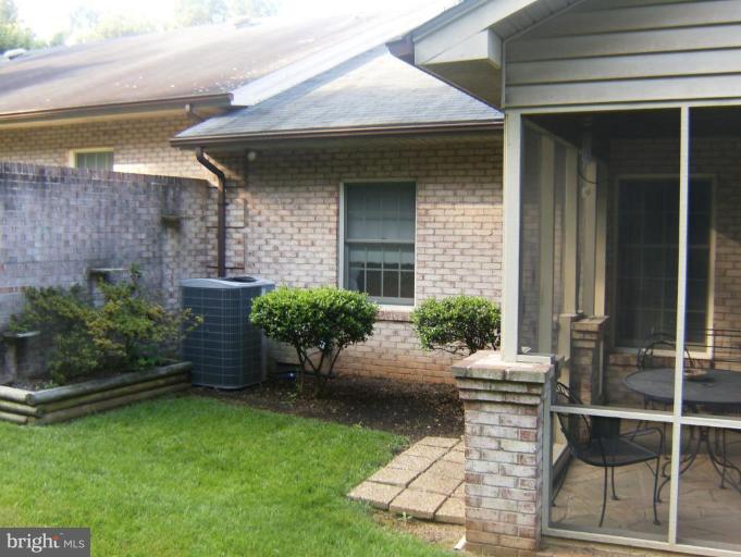 86 West Criser Road Front Royal, VA 22630 - Photo 6 of 14 Exterior (Rear)