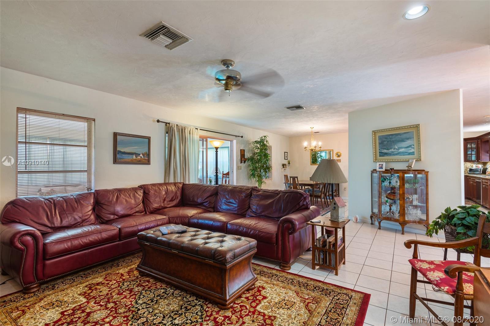 18700 Southwest 99th Road Cutler Bay, FL 33157 - Photo 12 of 46 Gallery Image 12