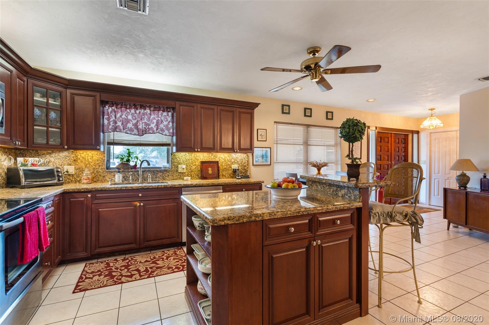 18700 Southwest 99th Road Cutler Bay, FL 33157 - Photo 9 of 46 Gallery Image 9