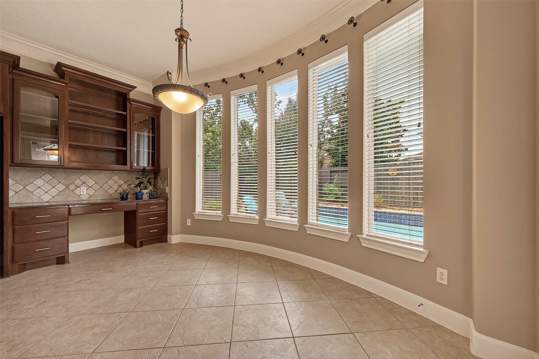 5934 Solar Point Lane Houston, TX 77041 - Photo 14 of 50