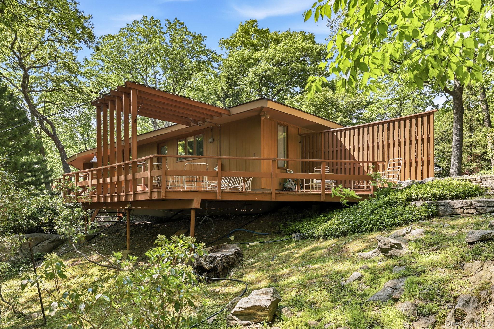 12 Tallwoods Road Armonk, NY 10504 - Photo 2 of 41