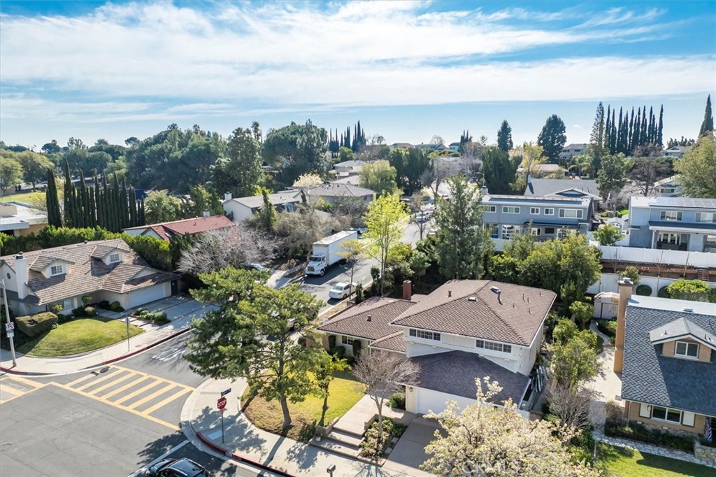 19100 Castlebay Lane Porter Ranch, CA 91326 - Photo 4 of 43