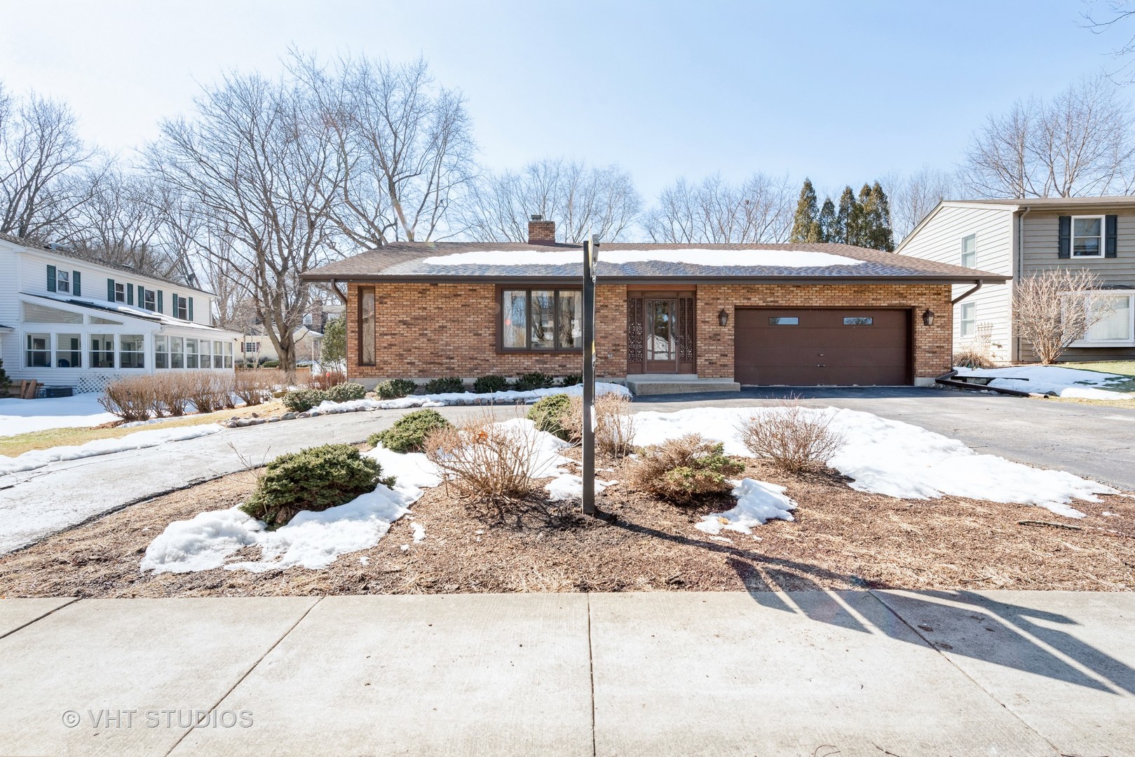 240 Aberdeen Road Cary, IL 60013 - Photo 1 of 20