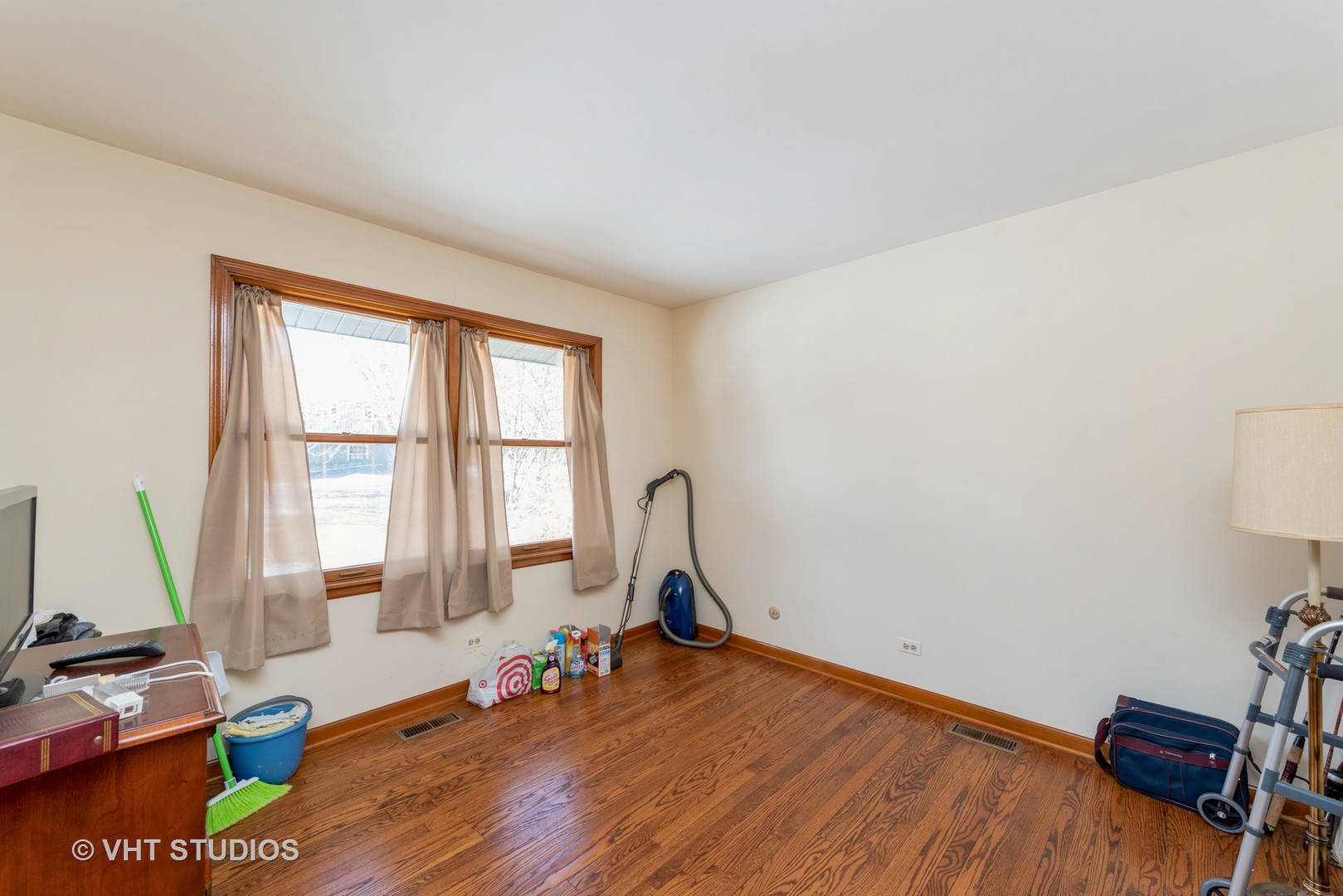 240 Aberdeen Road Cary, IL 60013 - Photo 17 of 20
