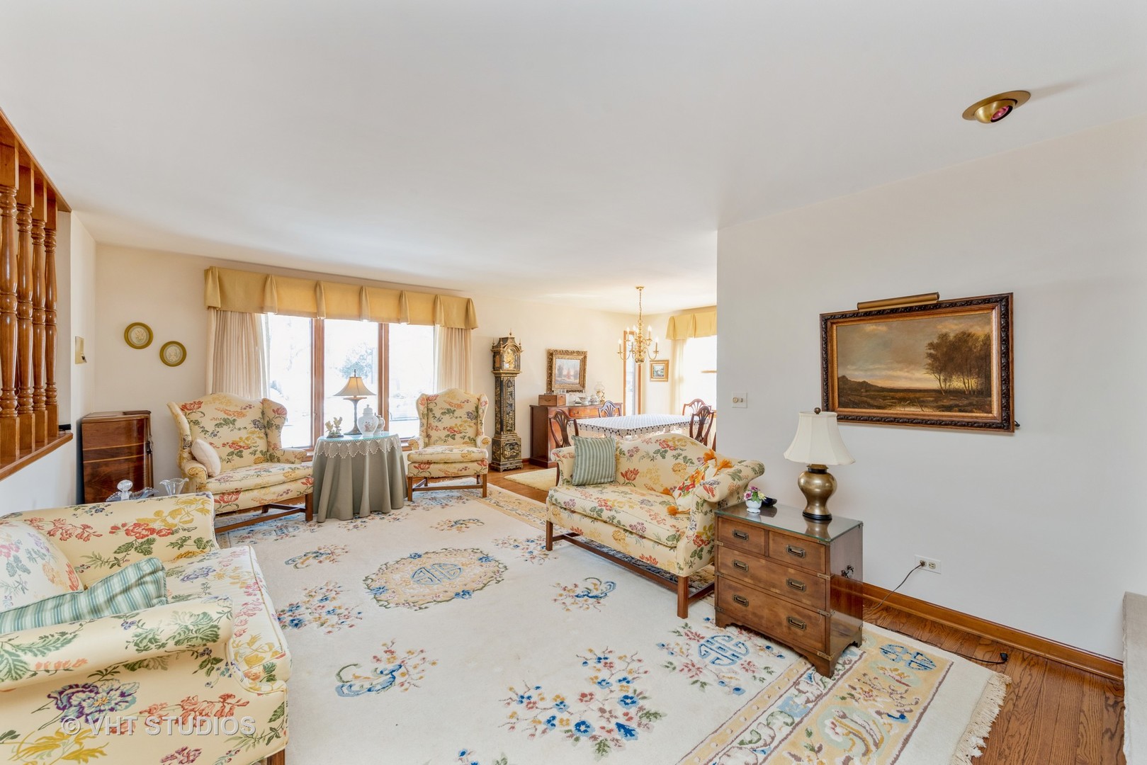 240 Aberdeen Road Cary, IL 60013 - Photo 3 of 20