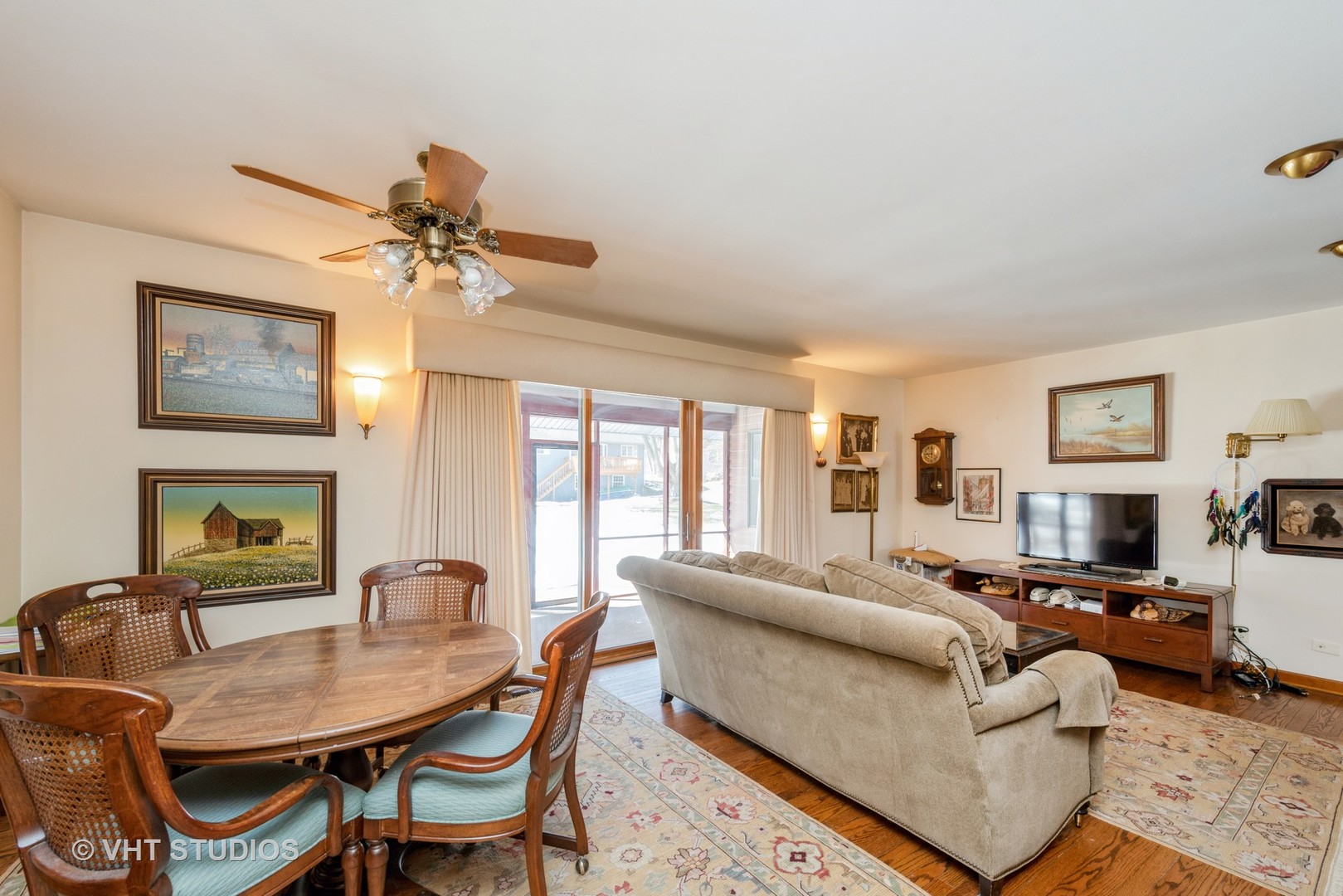 240 Aberdeen Road Cary, IL 60013 - Photo 10 of 20