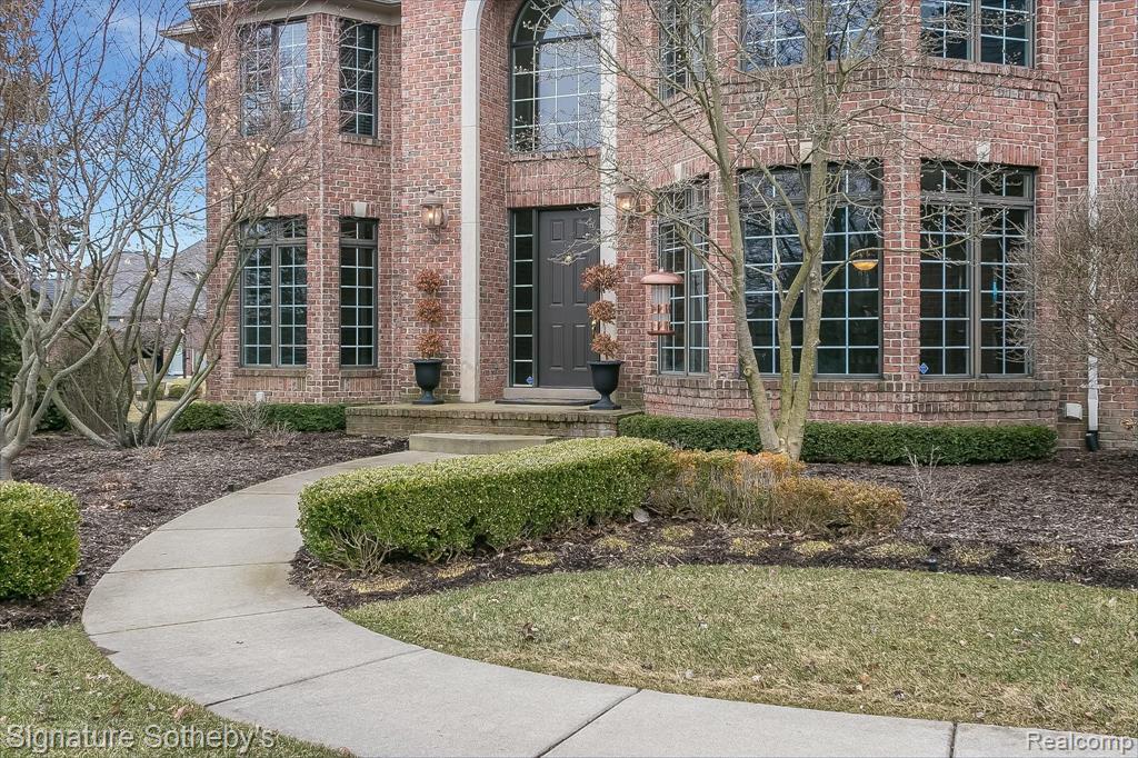 4741 Crestone Way Rochester, MI 48306 - Photo 2 of 48