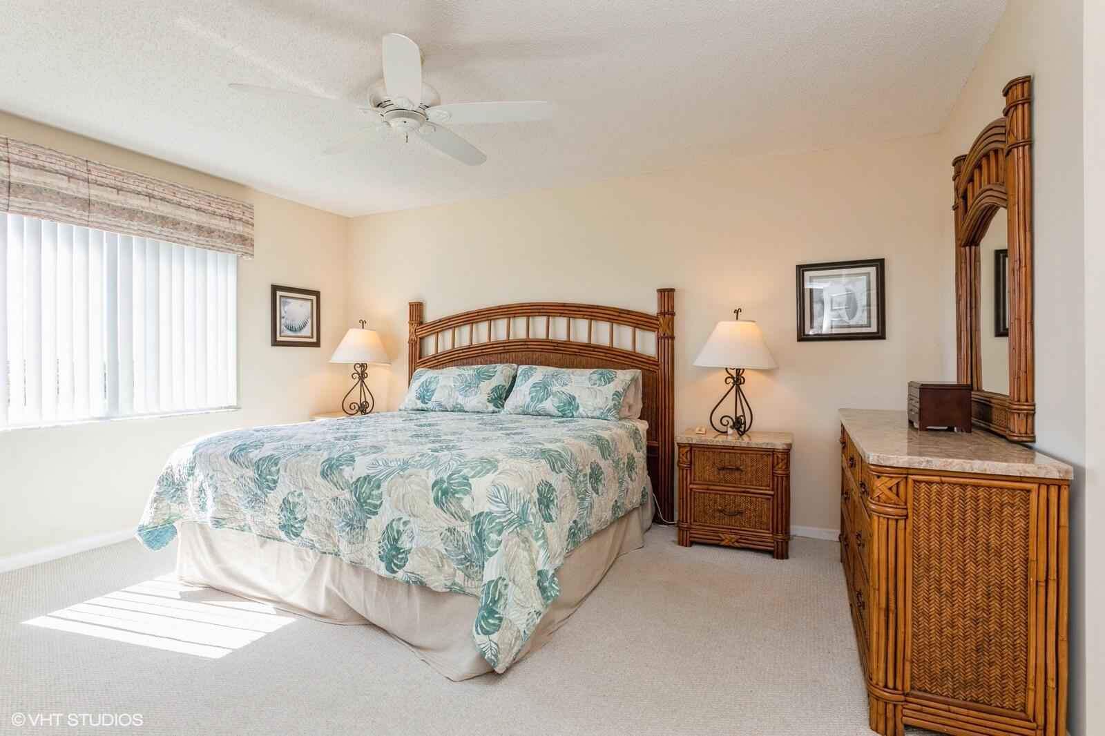 275 Palm Avenue, Unit B403 Jupiter, FL 33477 - Photo 15 of 18 Main Bedroom