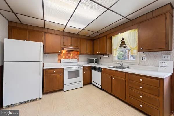 $459,000 | 15709 Bond Mill Road, Laurel, MD 20707