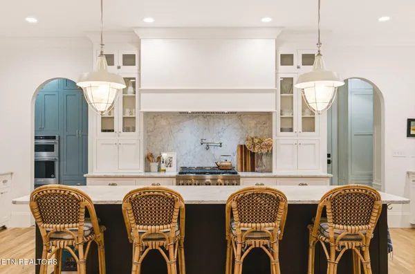 $1,150,000 | 406 Lancaster Court, Morristown, TN 37814