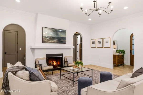 $1,150,000 | 406 Lancaster Court, Morristown, TN 37814