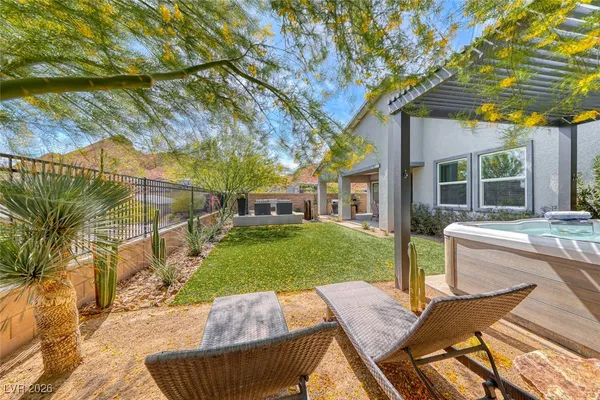 $899,900 | 109 Reverie Heights Avenue, Henderson, NV 89011
