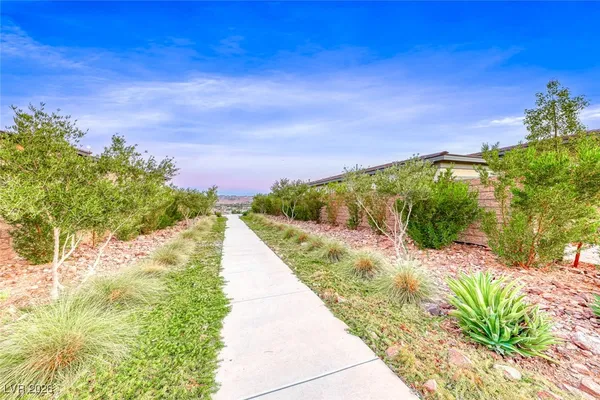 $899,900 | 109 Reverie Heights Avenue, Henderson, NV 89011