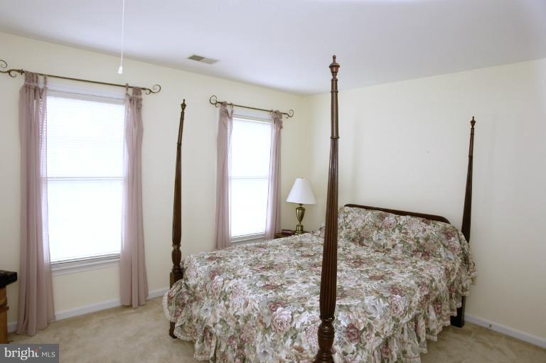 9212 Huntmaster Road Gaithersburg, MD 20882 - Photo 20 of 30 2nd Bedroom