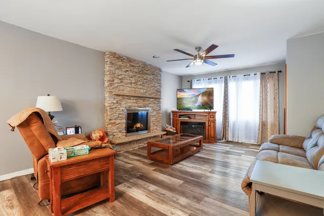 $524,900 | 11S450 Carpenter Street, Lemont, IL 60439