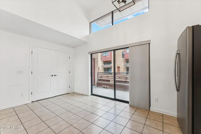 $3,000 | 330 South Farmer Avenue, Unit 115, Tempe, AZ 85281