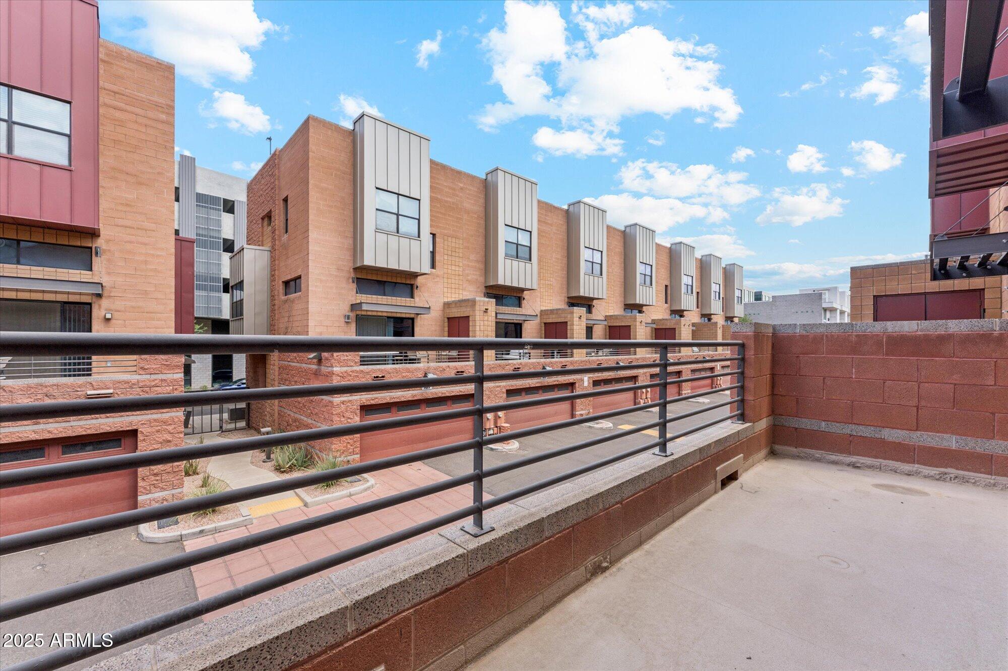 330 South Farmer Avenue, Unit 115 Tempe, AZ 85281 - Photo 2 of 20 Kitchen Balcony