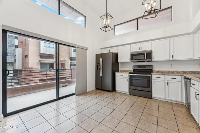 $3,000 | 330 South Farmer Avenue, Unit 115, Tempe, AZ 85281