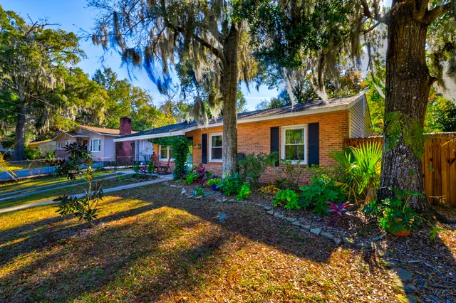 $385,000 | 4123 Oakridge Drive, North Charleston, SC 29418